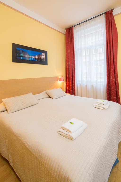 City Lounge Hotel Prague Phòng bức ảnh